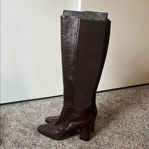 Donald Pliner size 9 brown snakeskin heeled boots. Great condition!